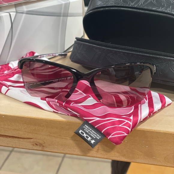 Oakley Accessories - Oakley Unstoppable YSC Breast Cancer Sunglasses